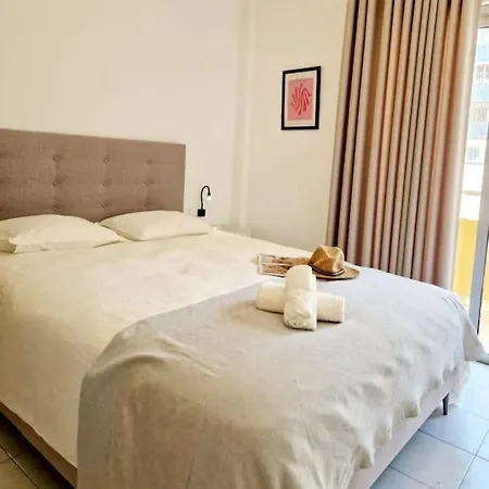 Two Bedroom In Center, Calle Sedeno Apartment Fuengirola